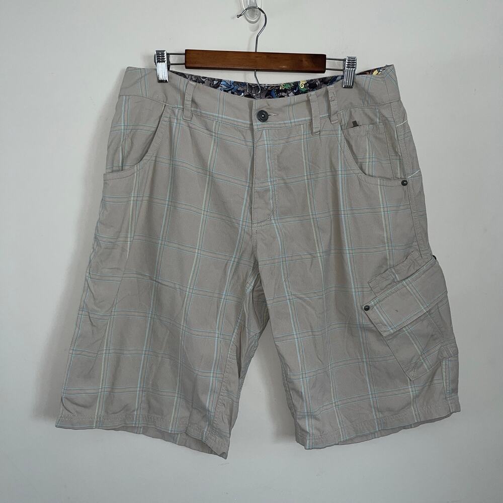 Vintage Y2K Lululemon Athletic Men’s Plaid Pin Stripe Cargo Shorts Size 36(0562)